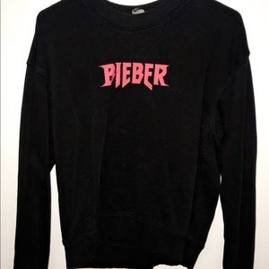 Justin Bieber Black pullover